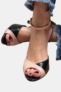 Noirella | Mid-Heel Pumps With Ankle Strap