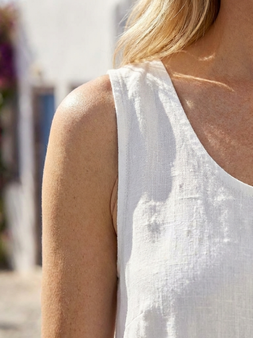 Ismera | Casual sleeveless midi dress with round neck