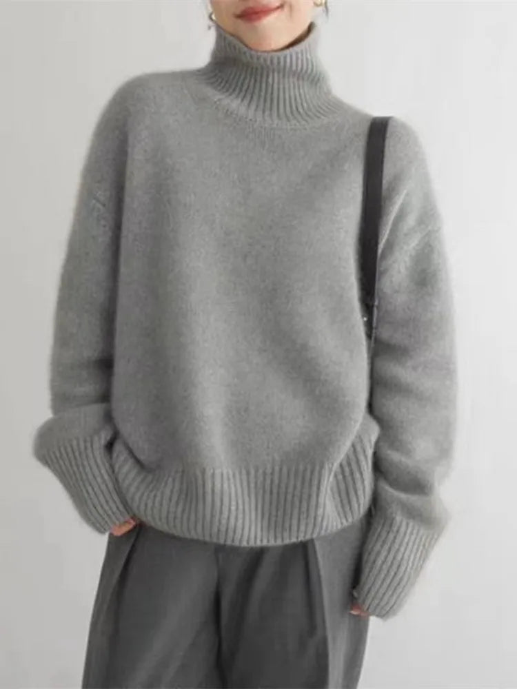Isabella™ - Timeless Cashmere Turtleneck
