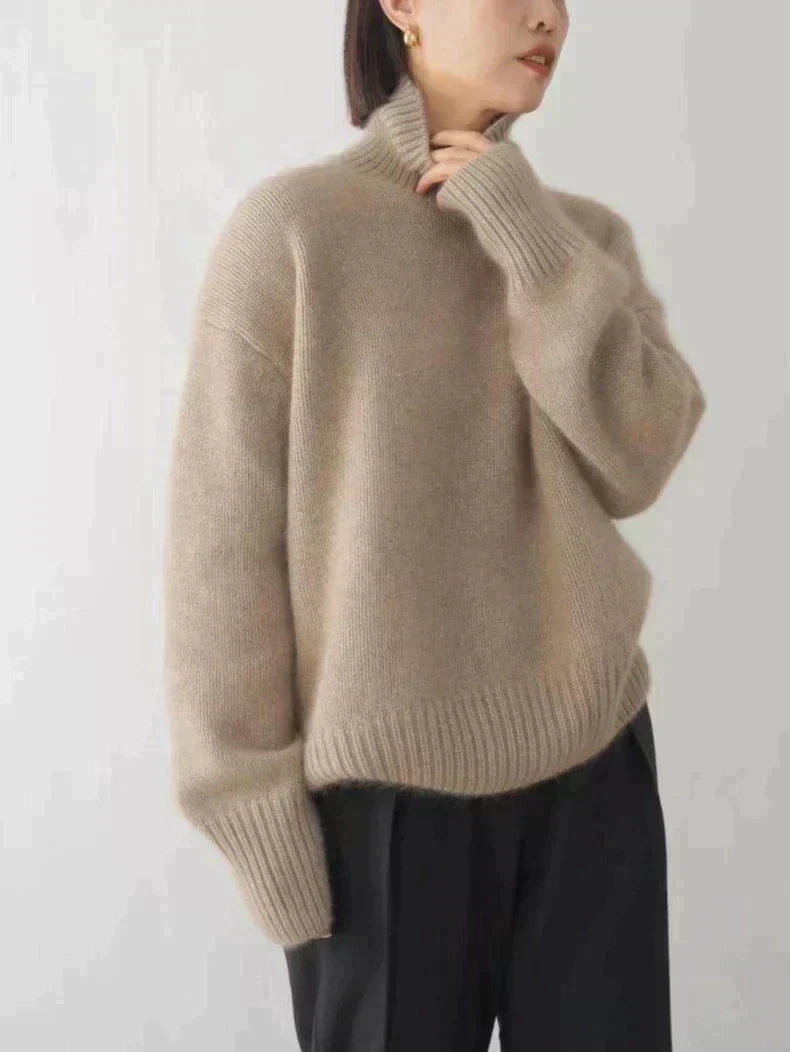 Isabella™ - Timeless Cashmere Turtleneck