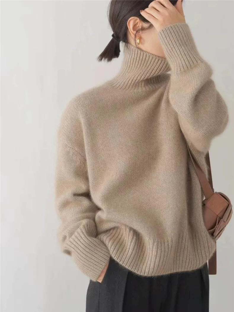 Isabella™ - Timeless Cashmere Turtleneck
